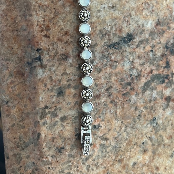 Turkish Mother-of-Pearl Bracelet - Picture 6 of 6